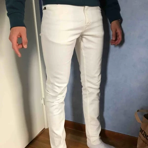  - Tiger of Sweden jeans, modell evolve. Bra skick. Endast använda 1 gång. Frakt tillkommer! 