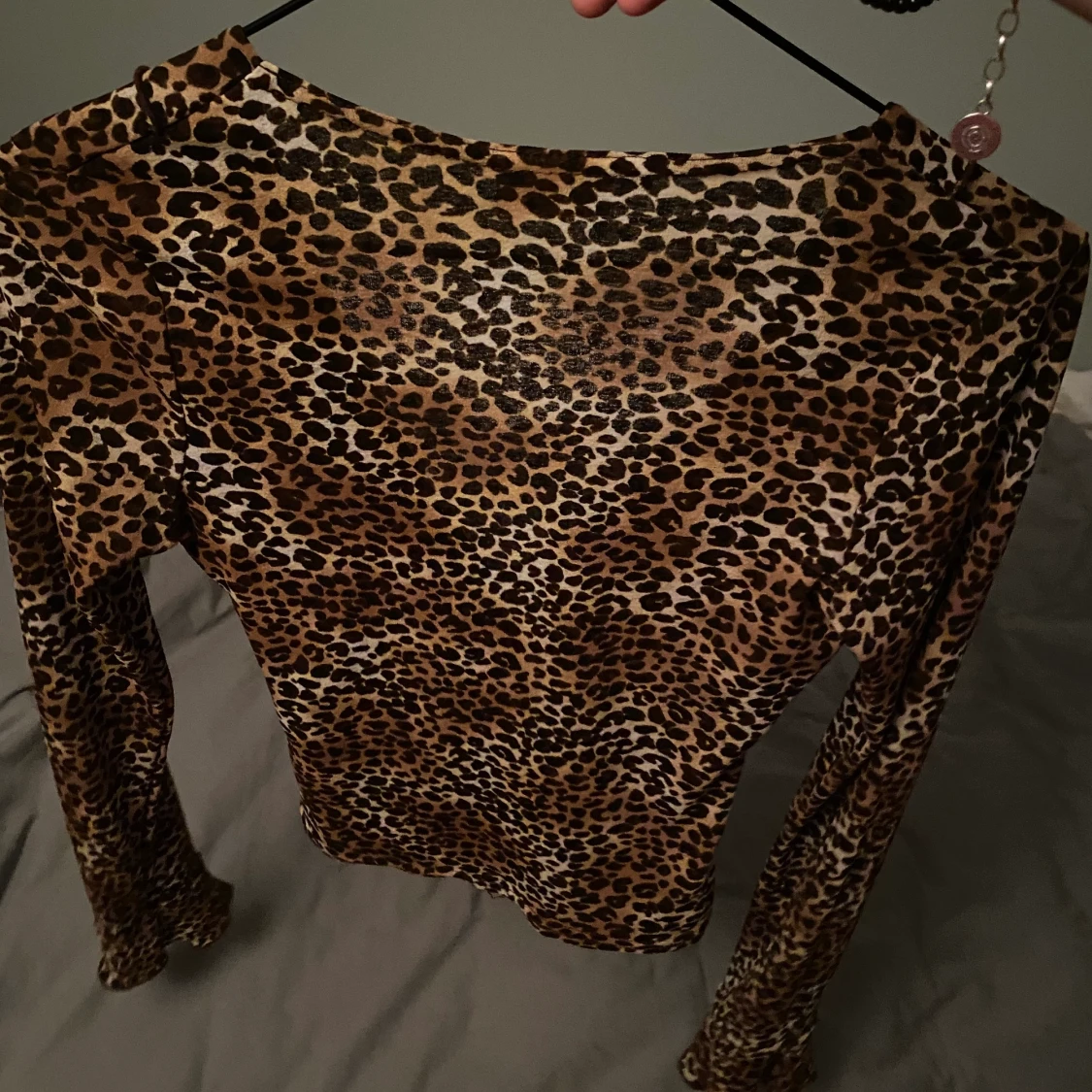 Leopardmönstrad topp urringad - 91