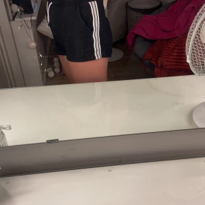 Mjukis shorts  - Ett par jättesköna mjukis shorts i skönt material! Lite för små för mig:( Jag tar Swish! Frakt=15kr