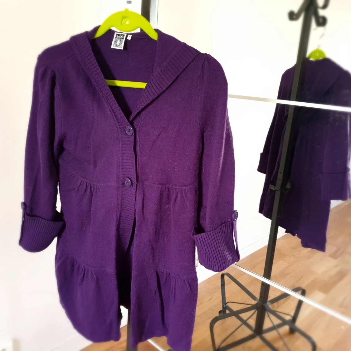 Stickad lila kofta