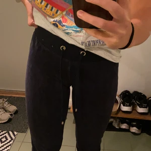 Cubus mörkblåa mjukisbyxor - Knappt använda, bra kvalitet - extremt sköna och flattering!