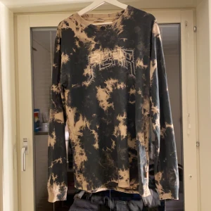 Långärmad tröja - Cool långärmad tröja (Man), snyggt tryck och mönster 