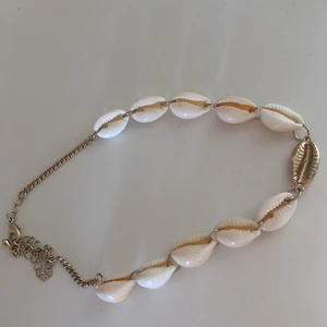 Snäckhalsband - Knappt använt, som nyskick! 15kr + frakt 11kr