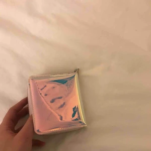  - Plånbok som inte kommer till användning!! Helt ny! Frakt tillkommer💘