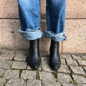  - Worn 2 times, too small for me. 