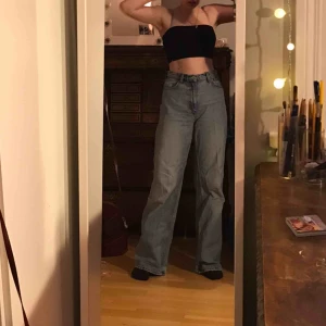  - Simpel tube-top från Pull&Bear, aldrig använd✨. Kan mötas upp i Göteborg annars står köparen för frakt (10 kr).