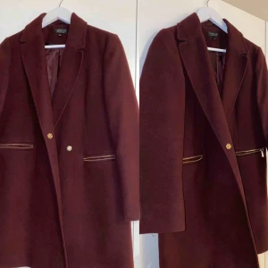  - Kappa från topshop. Använt ett par gånger. 