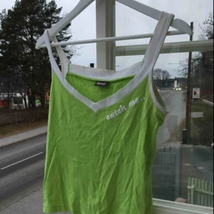  - Cool 90’s linne! Asbra för vintage sommarlooken. Köpt på Humana, aldrig använd i perfekt skick! Sälja då den inte är rätt storlek för mig.  Skriv för mer bilder eller frågor :) 