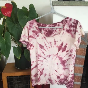  - Hemma färgad tie dye t-shirt