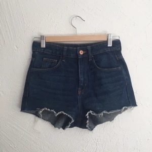  - SKITSNYGGA shorts från H&M, endast använda 2 gånger pga fel storlek 