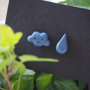  - nya handgjorda öhängen 