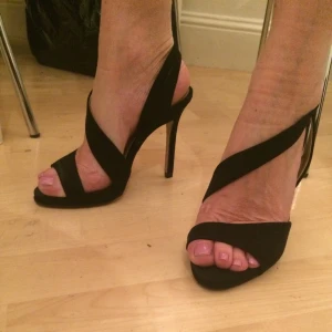  - Zara skor storlek 38 använda någon gång bara, klack ca 8-9cm hög.