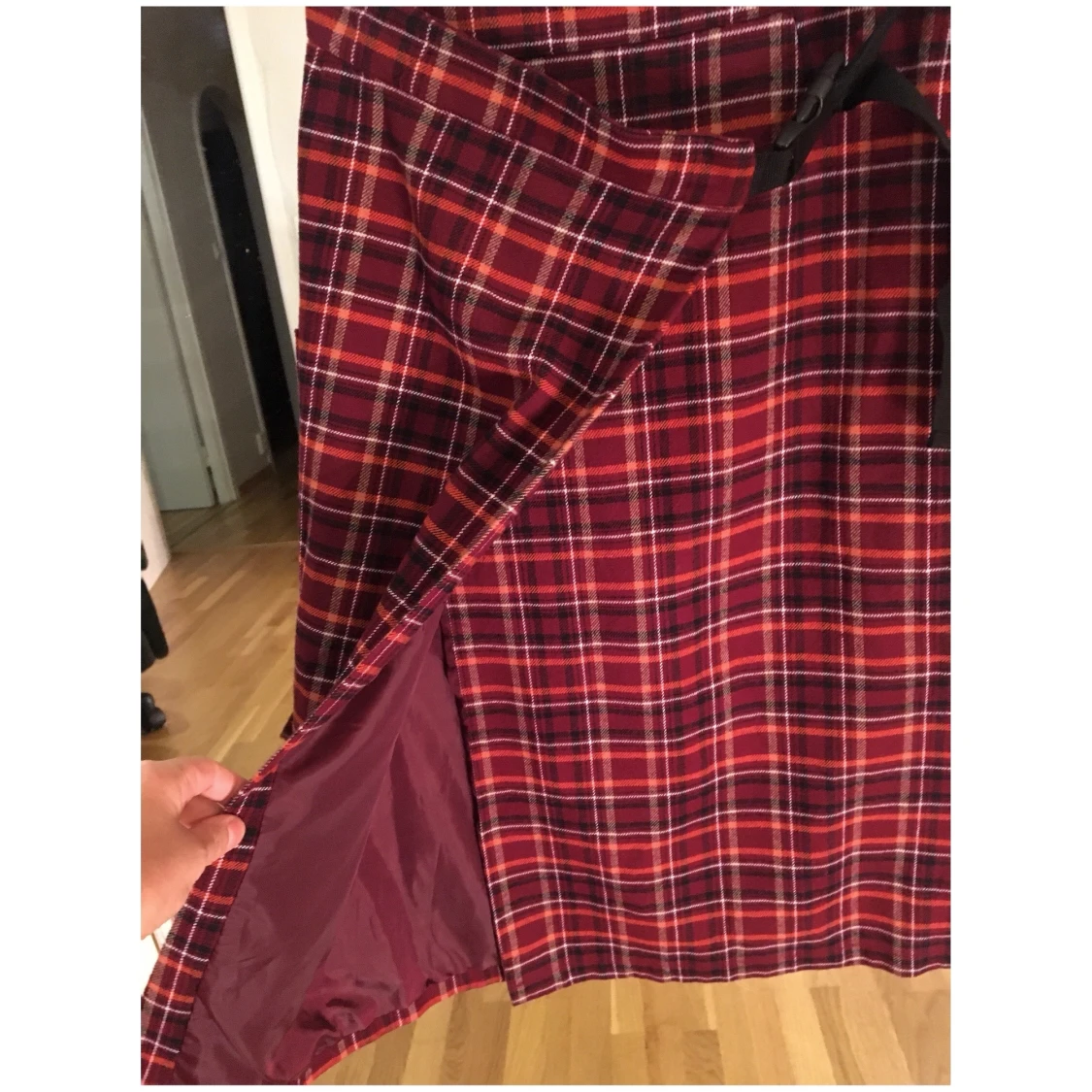 Midi kjol med slits - 91