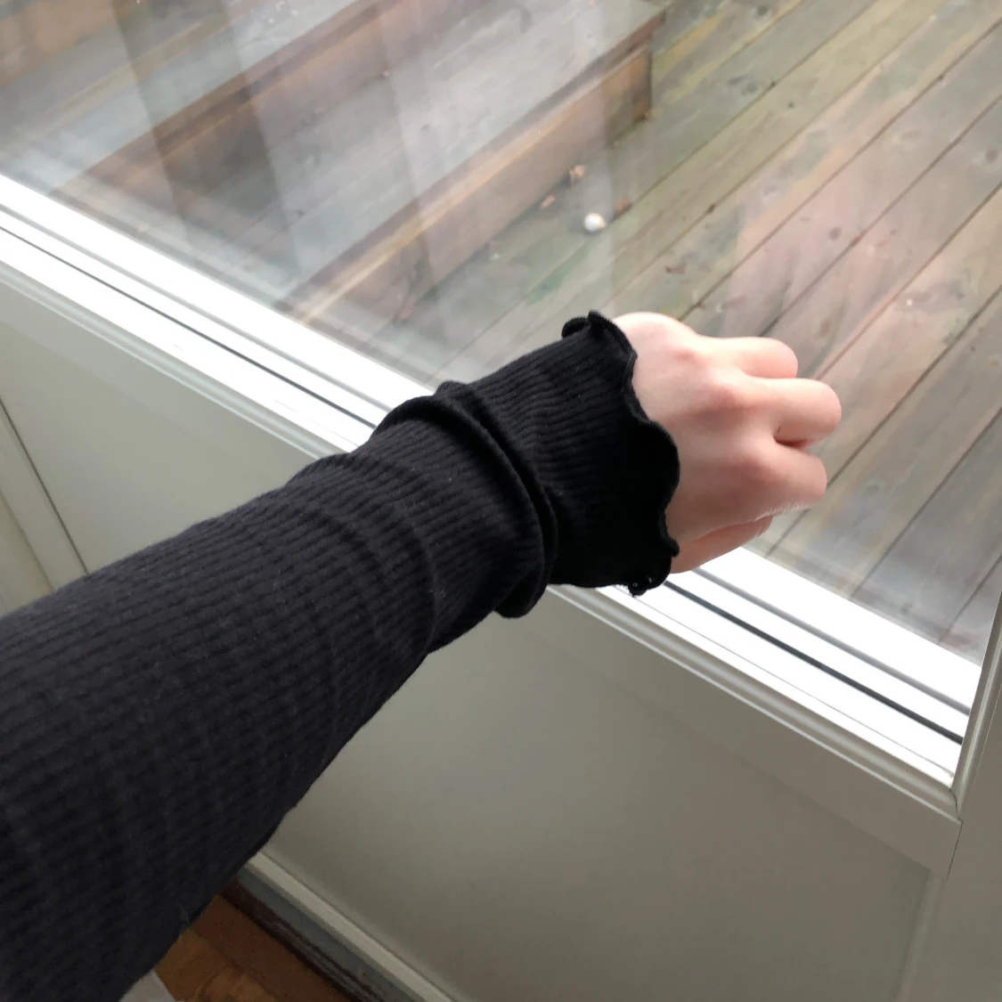 Svart offshoulders tröja från HM - 90