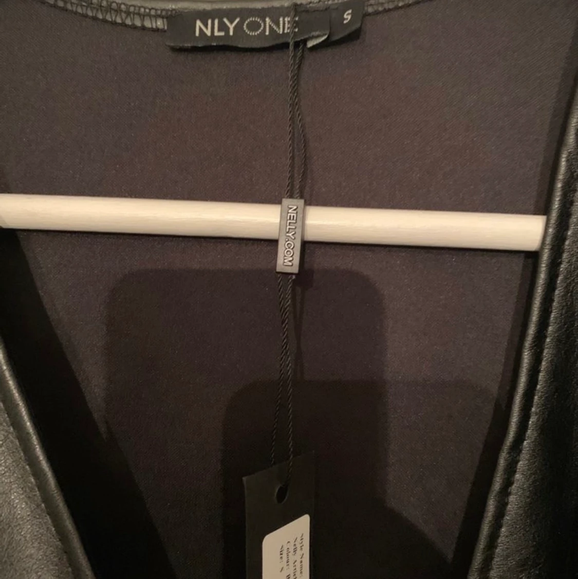 Nelly skinnklänning - 90