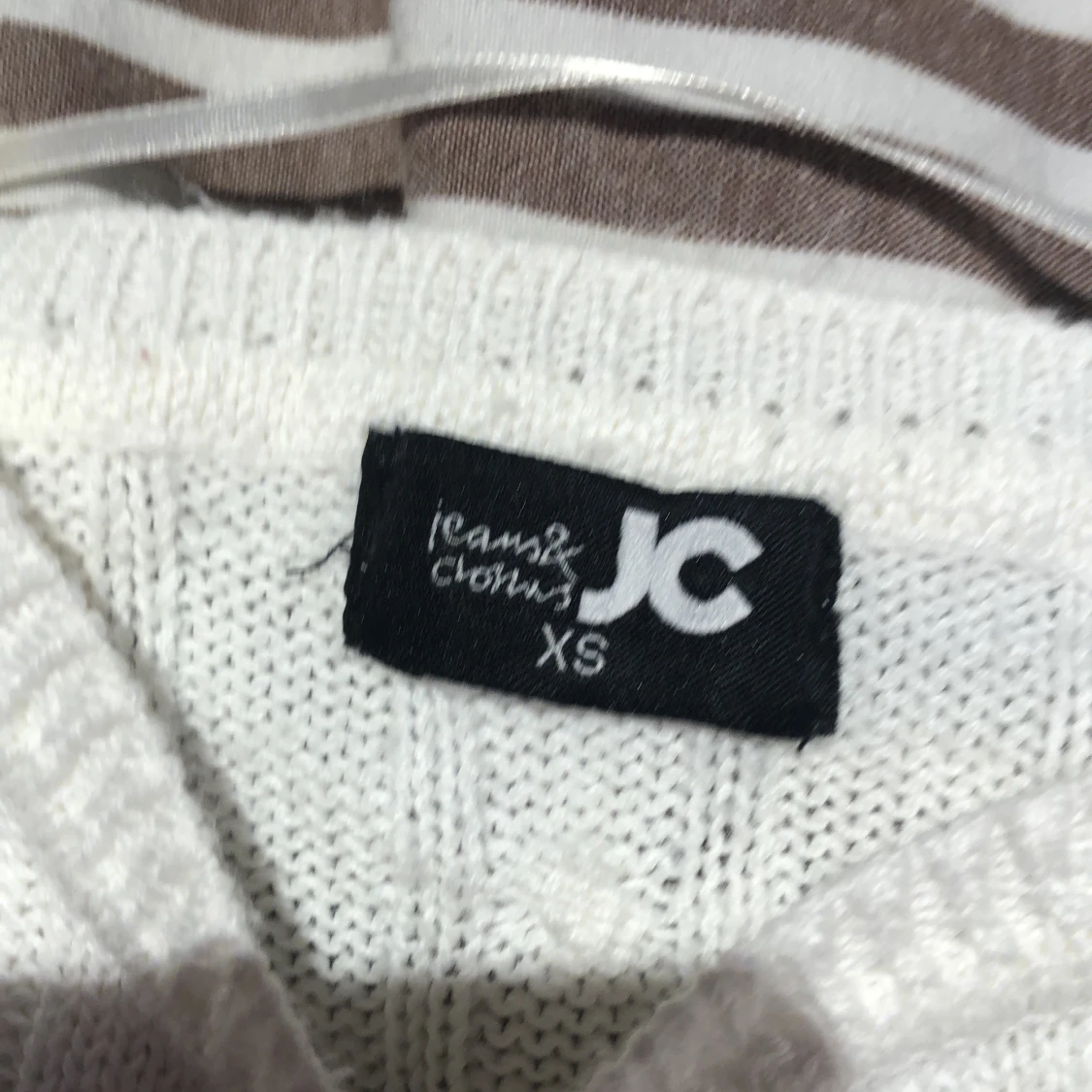 Långärmad vit tröja i storlek xs - 90
