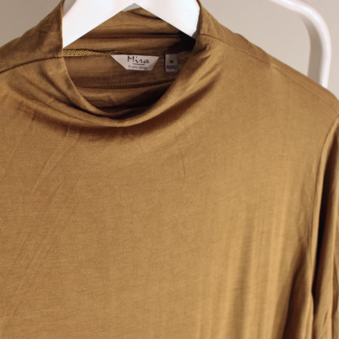 Brun tröja från Mina - 90