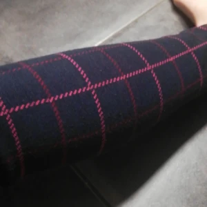  Pyjamas byxor - Tajta rutiga pyjamas byxor som är i mycket gott skick. Strl:152 knappt använda 