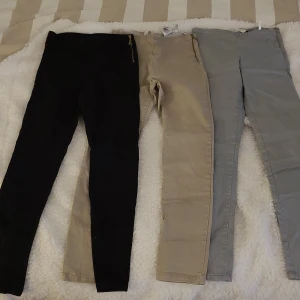 BYXOR - Stretch,  fläck och hålfria. Rök och djurfritt hem.     FRAKT TILLKOMMER