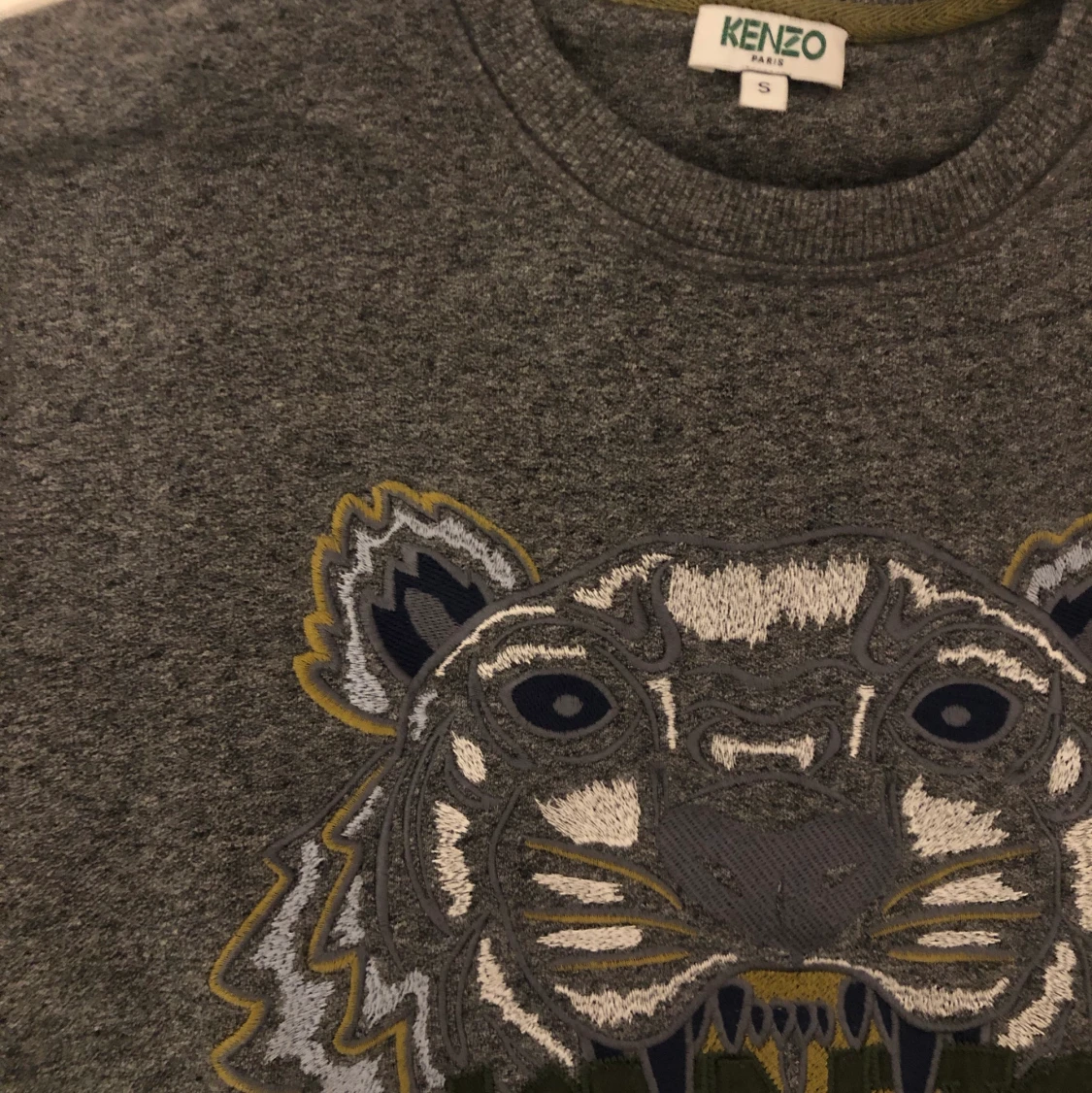 Kenzo sweatshirt storlek small - 90