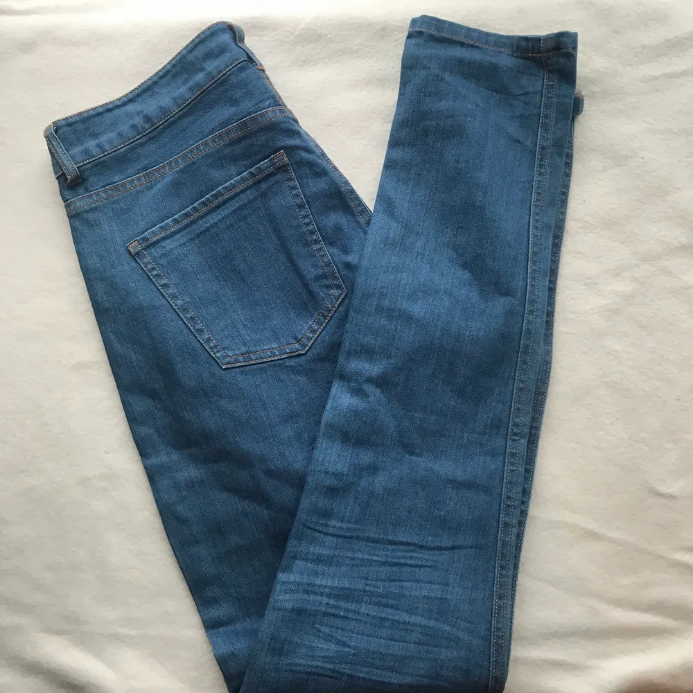 Från Åhléns. Köpare stör för frakt 🥰 Möts ej upp! . Jeans & Byxor.