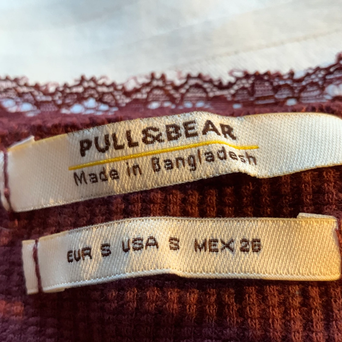 Gullig vinröd v-ringad tröja🥰 - 91