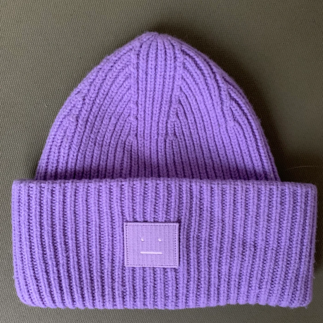 Acne mössa