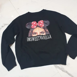 Sweater - Svart sweater i storlek small/medium från Imsweetvanilla ❤ bra kvalite på tyget ordpris 550