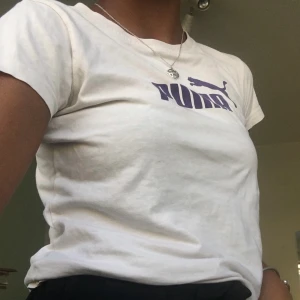 Puma tröja! - Jättefin Puma tröja. Storlek 30/32,  152 så den passar S och XS. Skriv bara så kan jag skicka fler bilder eller om ni har några frågor:) 