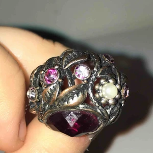  - Jätte fin ring. Inget saknas. Frakt 9kr.