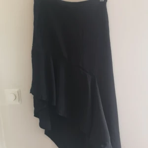  - Draperad kjol från H&M 