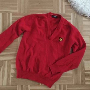  - Tröja Stl M men passar S också 