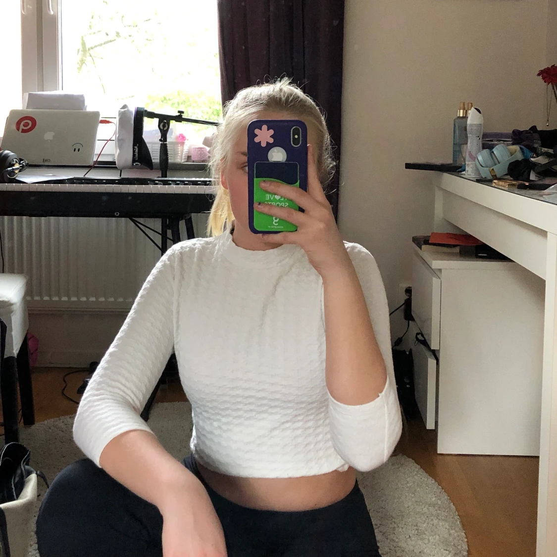 Vit mönstrad tröja