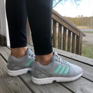 Adidas skor - Adidas zx flux, använd en gång. Väldigt fint skick ✌🏼
