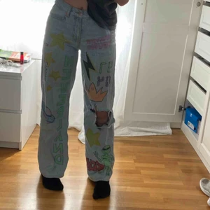  - Wide Leg jeans från Junkyard som jag gjort om själv✨ köparen står för frakt! ❗️BUDA❗️