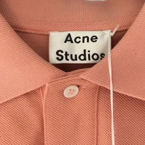  - Snygg piké, aldrig använd. Ordinarie pris 1400kr