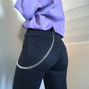  - Highwaist levisjeans, jättesköna & snygga. Frakt ingår! :-p passar XS/S. Äkta Levi’s