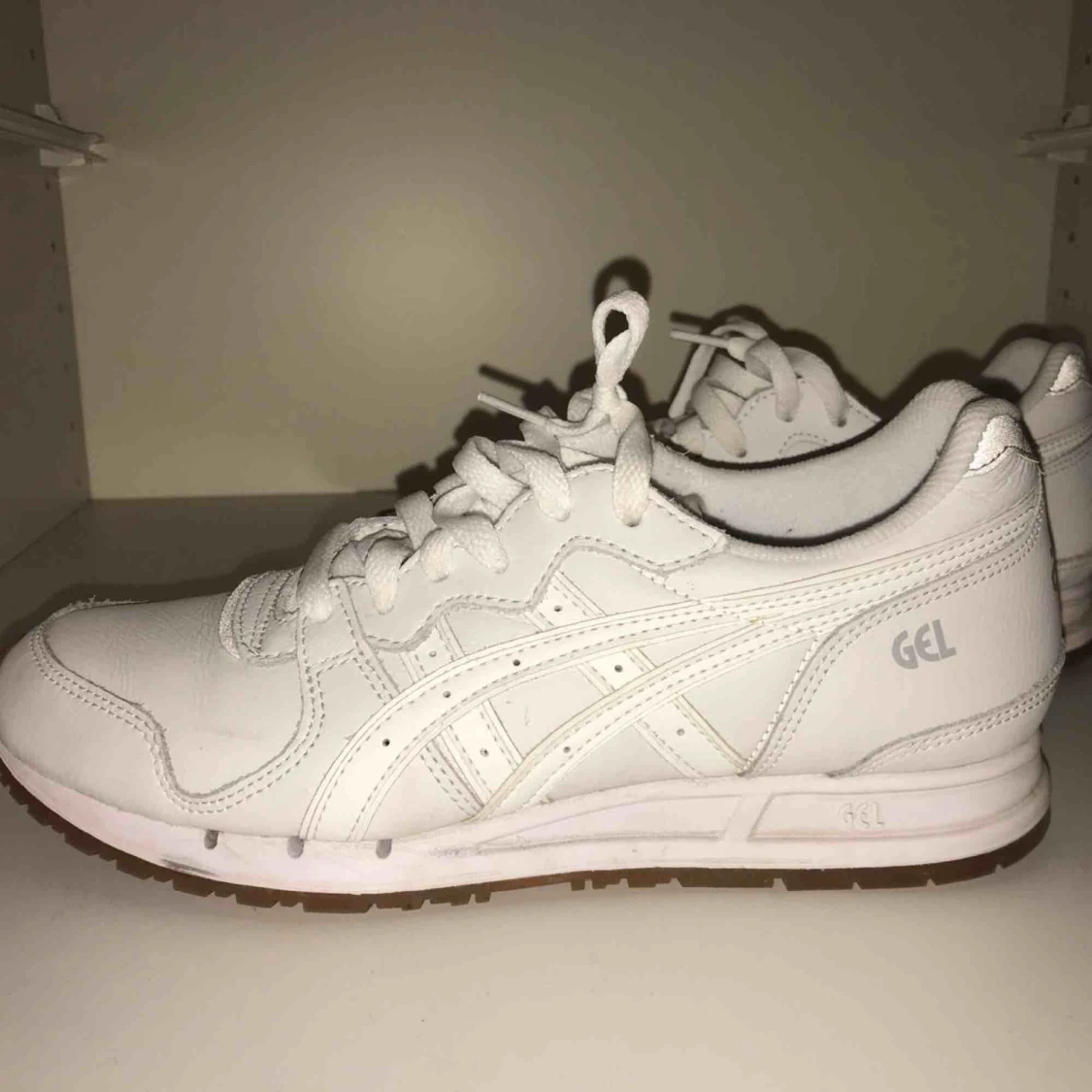 Smart casual white shoes