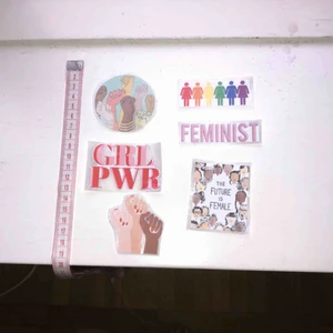  - 🌸 6 st klistermärken med girl power motiv, jättefina att t.ex. sätta på datorn/mobilen, eller på ett block 🌸 25 kr + 9 kr frakt (kolla gärna in mina andra klistermärken som jag säljer)