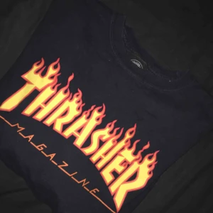  - Thrashertröja, använd 3-4 gånger så i fint skick! 