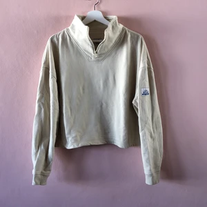 Lee - LEE for WEEKDAY. Superfin ljusgul sweatshirt använd fåtal ggr. 