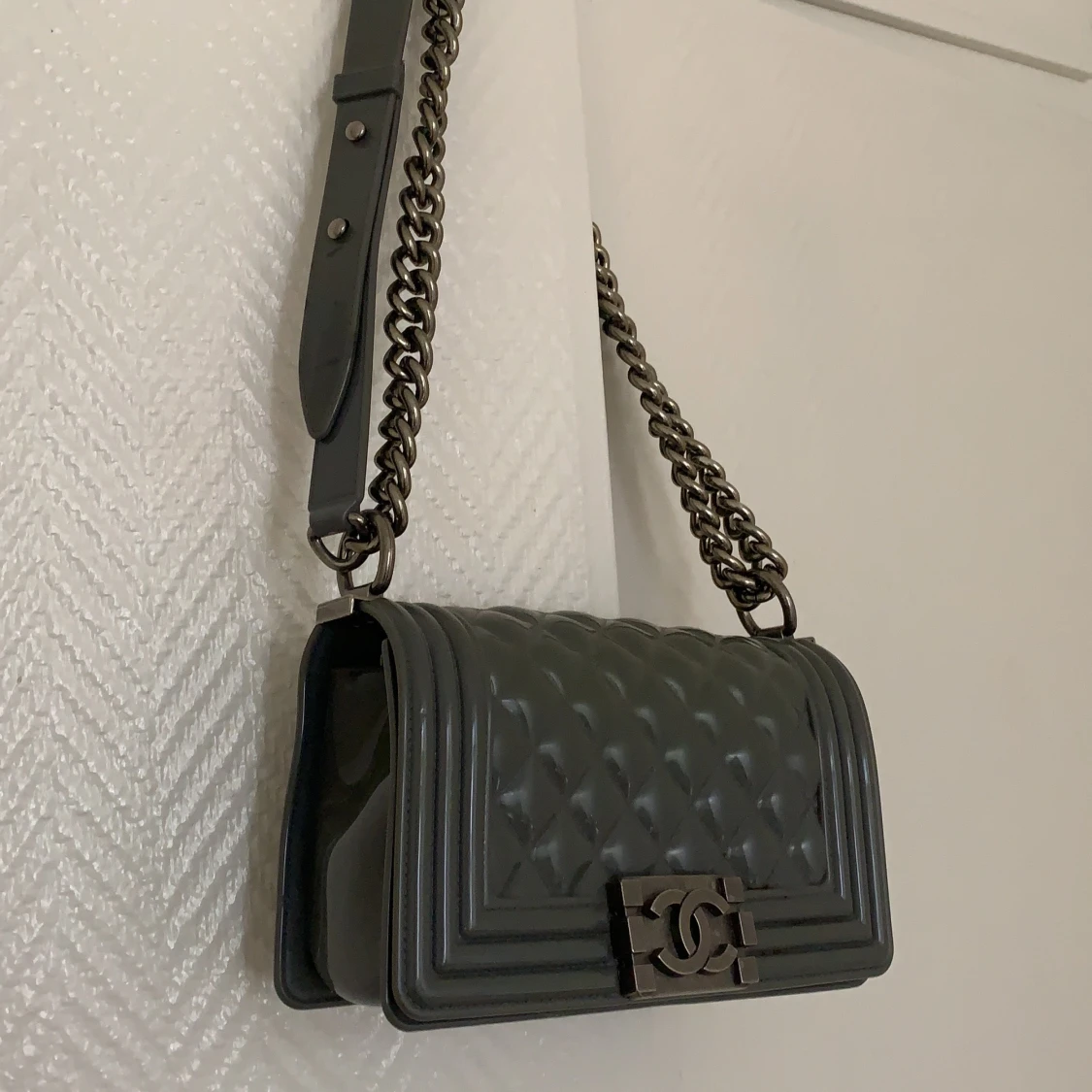 Väska från Chanel boy inspirerade modell - 90