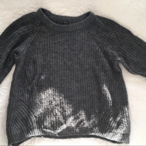  - Sweater, lose fitted