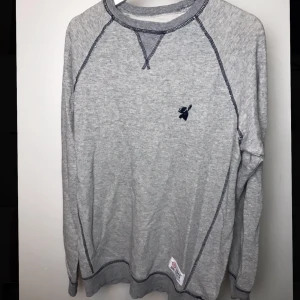  - Sweatshirt från lager 157, riktigt mysig och bekväm! Hör av dig för fler bilder eller frågor