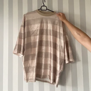 Randig tröja i velour - Randig t shirt i velour, oversized