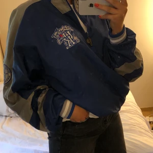 Versity jacka - Köpt secondhand men helt felfri, köpt för 500kr, frakt tillkommer 💖💖💖😋