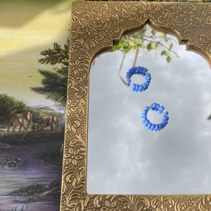 Örhängen  - Fina blåa pärl örhängen!💙