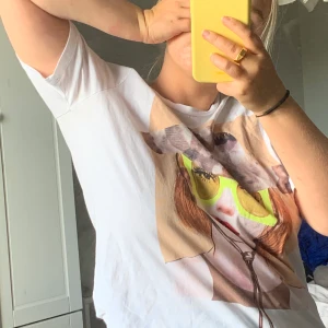 T-shirt  - Super cool tisha från Zara! Möts i gbg eller fraktar❤️💥