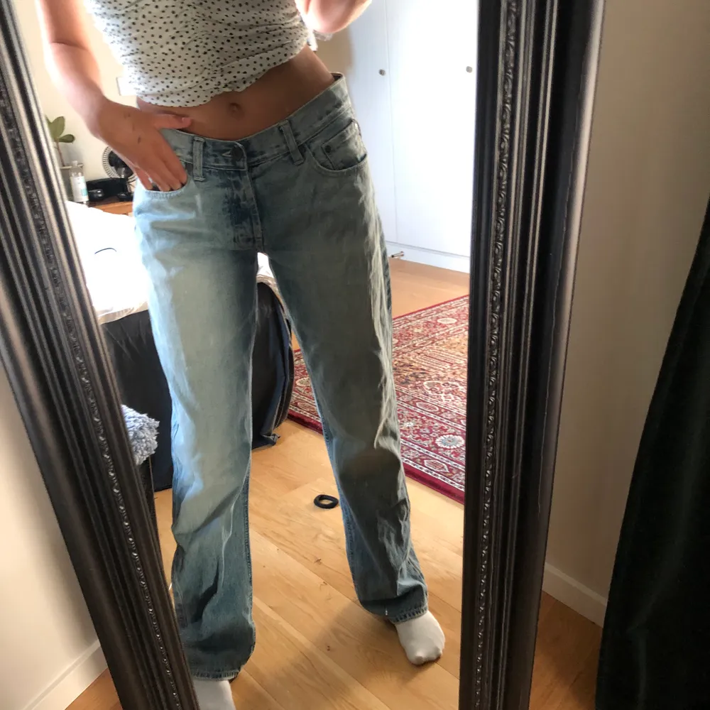 Jätte snygga jeans , som nästan är i nyskick!! Frakt tillkommer!!💕. Jeans & Byxor.