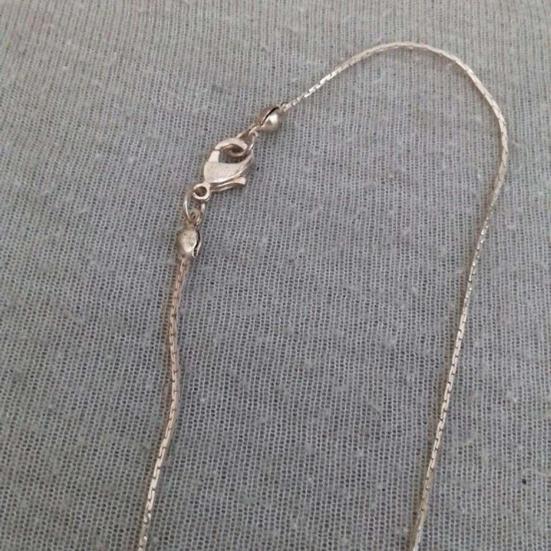 2 halsband + en chocker  - 90